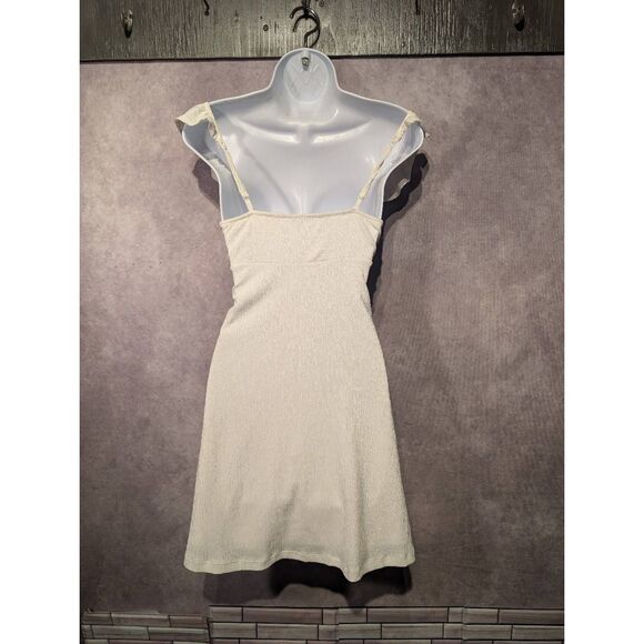 White summer minidress size medium - Picture 2 of 2